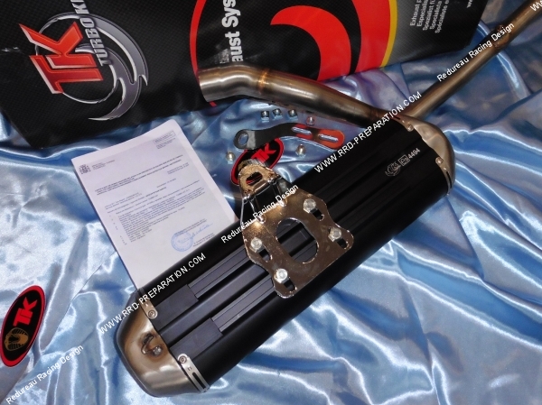 Photo du silencieux turbokit roadwin 125cc avec son systeme de fixation