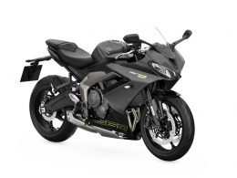 Moto  TRIUMPH DAYTONA 660