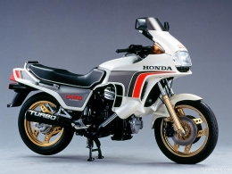 Moto HONDA CX TURBO 500..